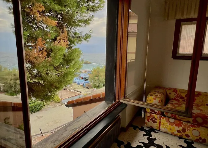 Sixties Sun & Sea Monterosso * Monterosso al Mare